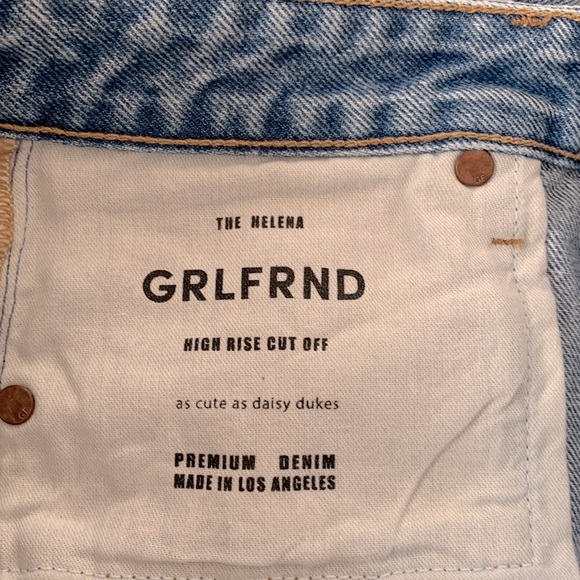 GRLFRND Helena Shorts - Picture 6 of 6